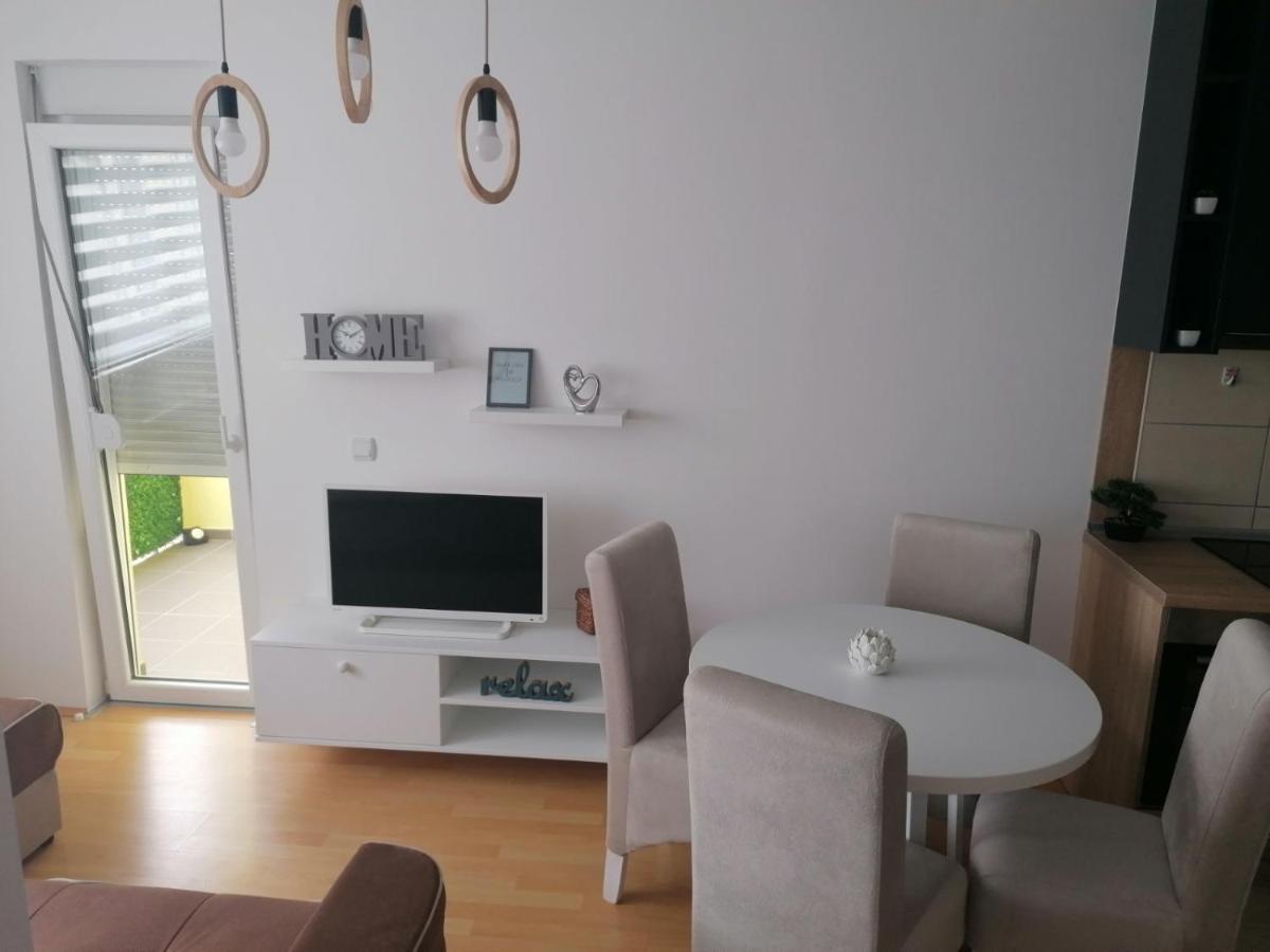 Emili Apartman Jagodina Luaran gambar